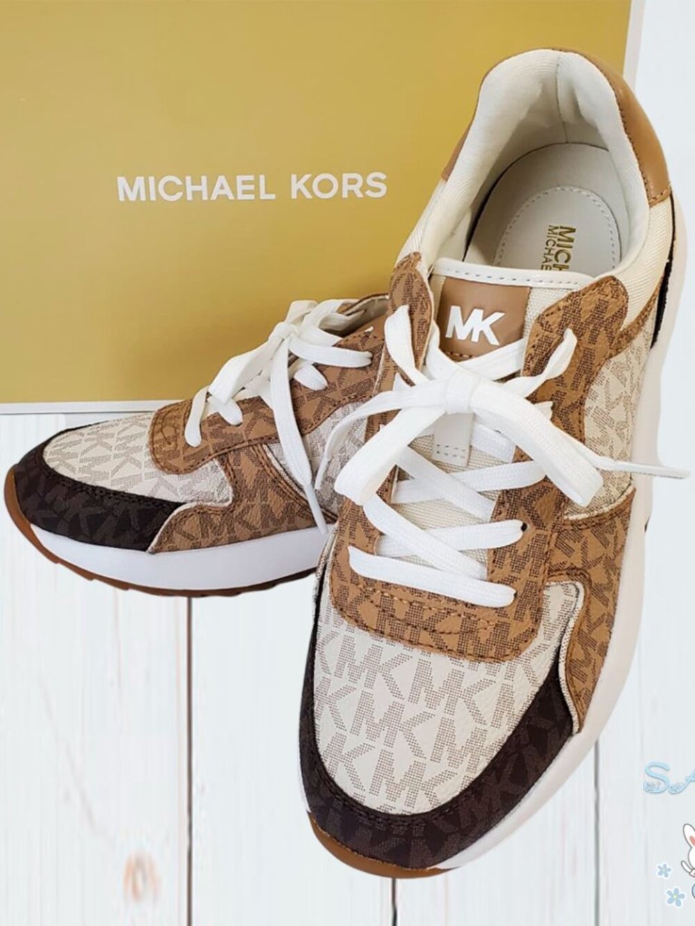 NEW MICHAEL KORS AUTHENTIC WOMEN'S CAMEL BROWN SHOES SNEAKERS SIZE 6 7 8 9 10 - Picture 1 of 12